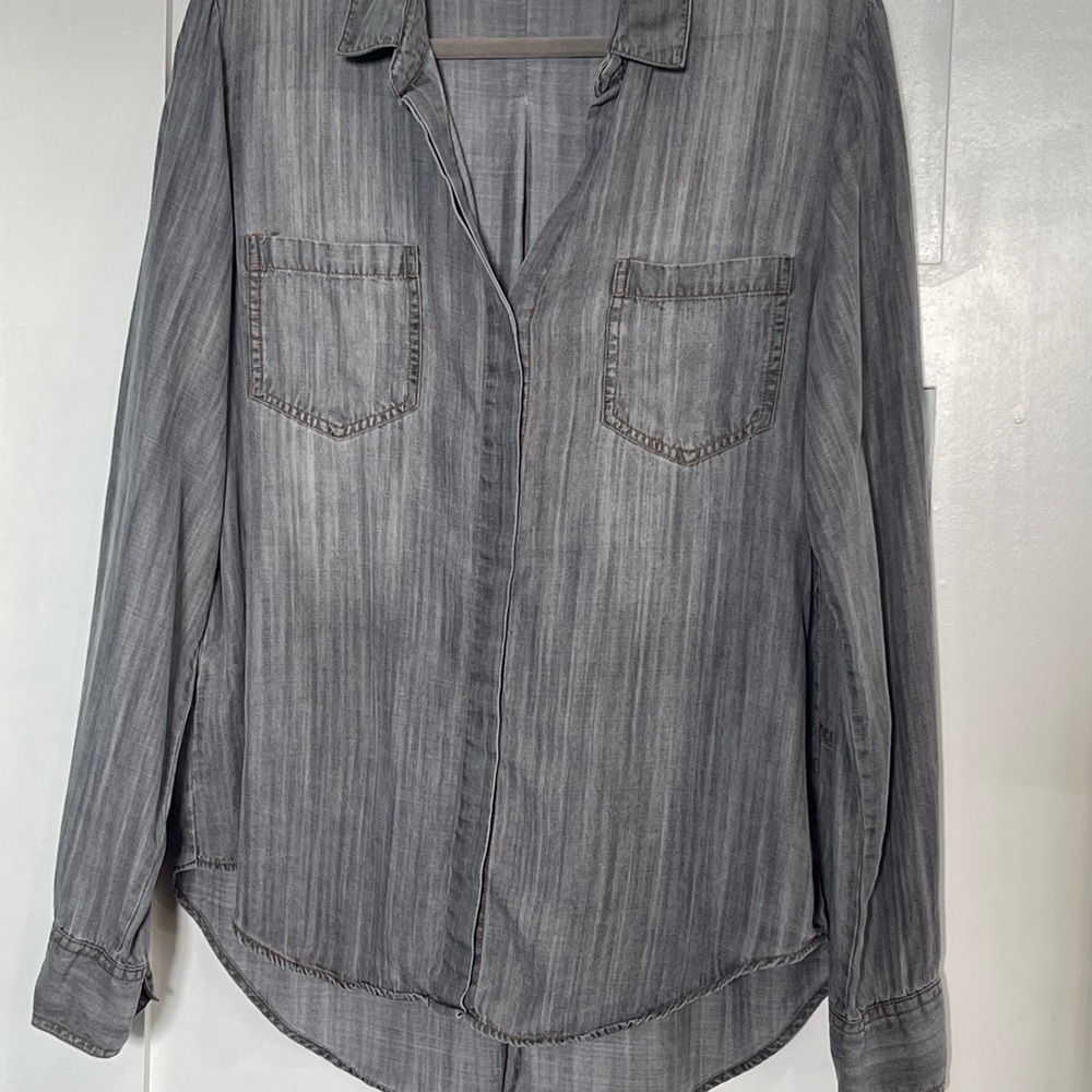 Velvet Heart Charcoal Button-Up Top